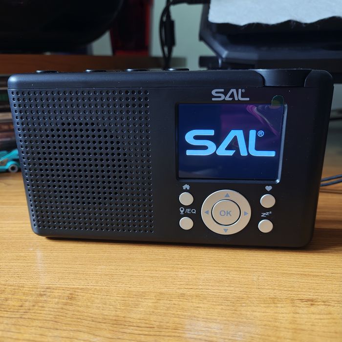 Internet radio global 3in1 portabil cu acumulator FM RDS /Bluetooth SAL INR 3000 (Ocean Digital WR-23F) și Radio portabil cu acumulator Retekess V-115