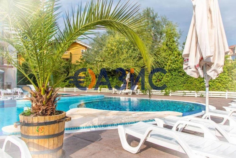 Апартамент с 2 спални на първа линия море," Созопол Стайл Клуб",