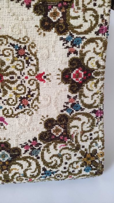 Шикозна дамска чанта ретро от 70-те години на миналия век