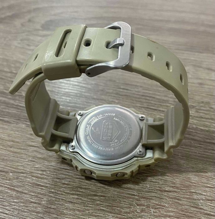 Часовник Casio G-SHOCK DW-5600