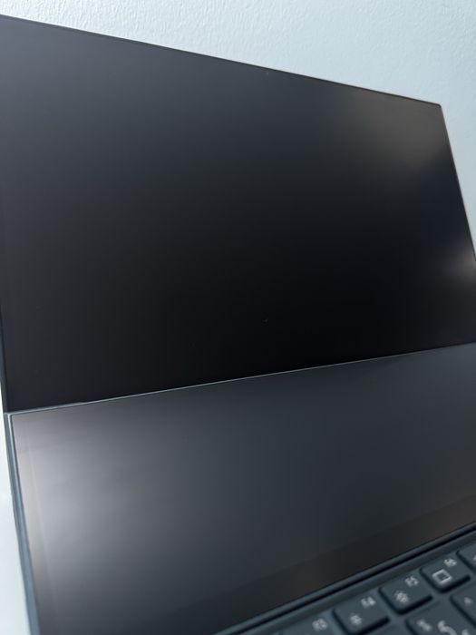 ASUS ZenBook Duo 14 i7 • 32GB RAM • 1TB SSD • Dual Screen • Ca nou