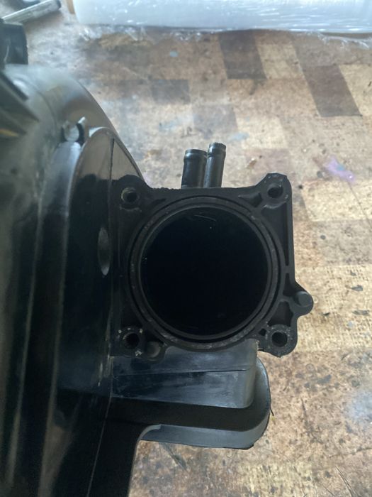 Всмукателен колектор за поло ибиза фабия 1.2 бензин