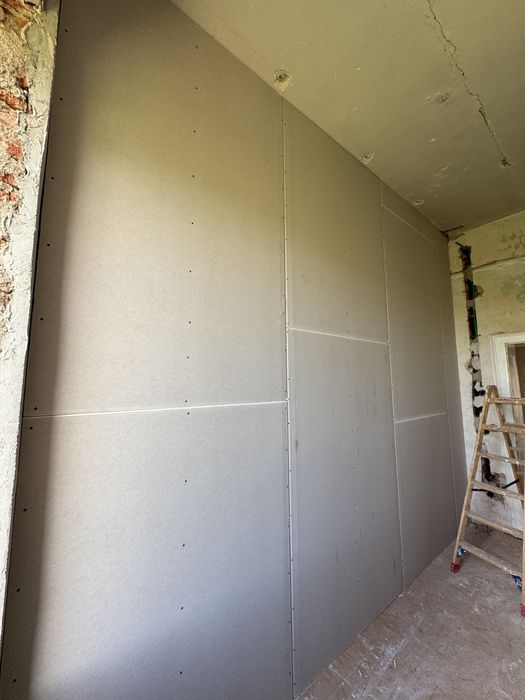 executam lucari de amenajari interioare