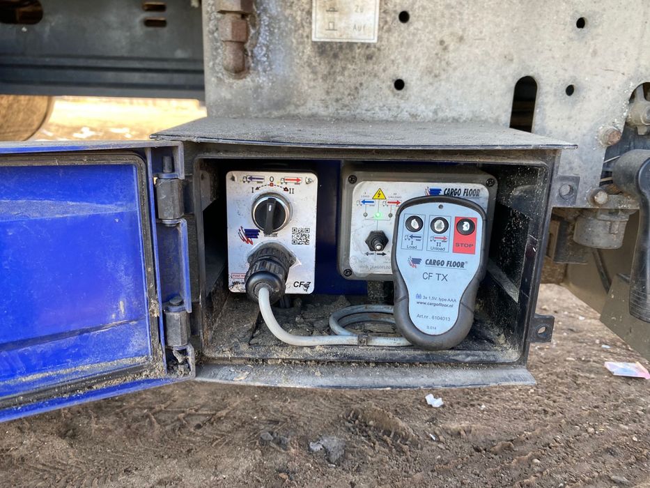 Semiremorca WALKINGFLOOR 92m3