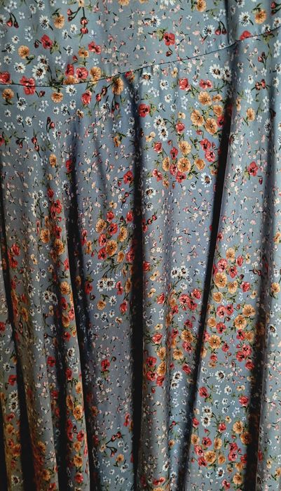 Продавам дамска рокля