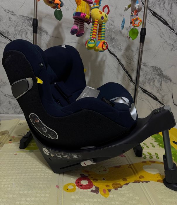 Продается автокресло фирмы Cybex