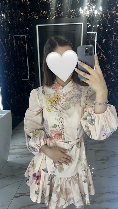 Платье  цветное,1рет киылген,катты узын катты кыска емес размерL