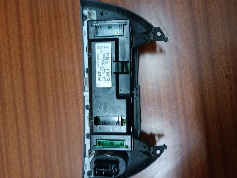 Части за Рено Сценик