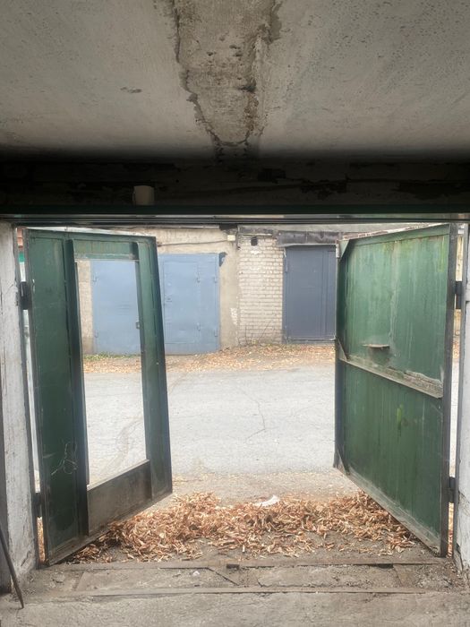 Продам гараж срочно