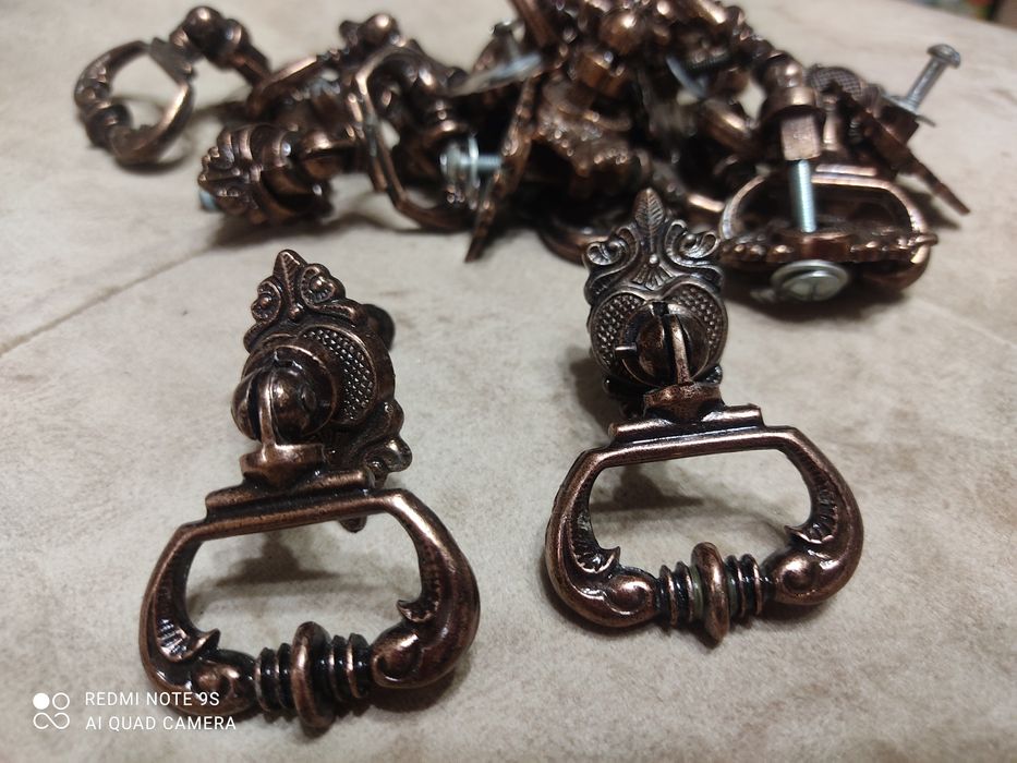 Продам ручки мебельные