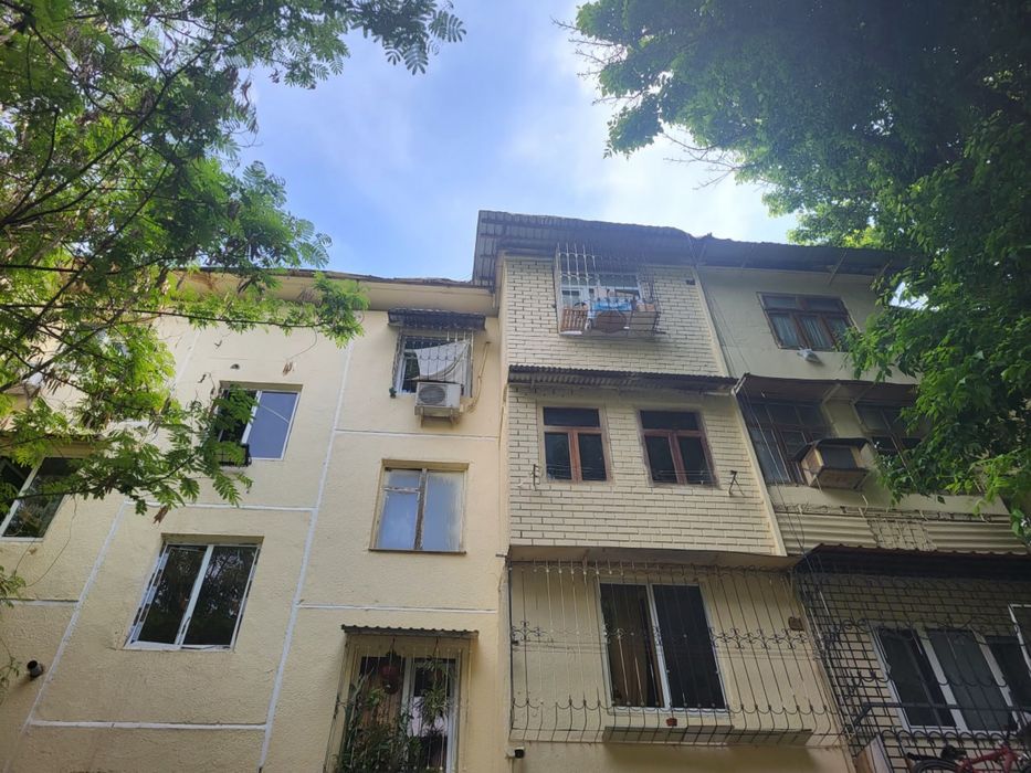 Квартира сотилади