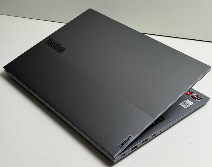 Noutbuk LENOVA 16 GB / 512 GB