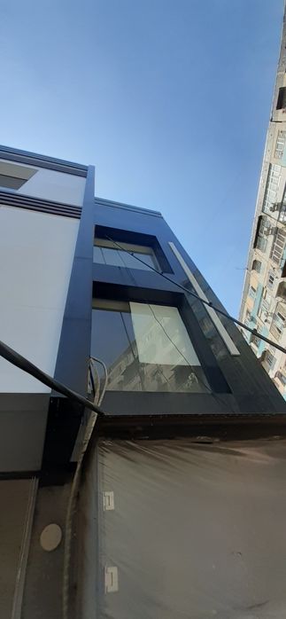 Oyna yuvish fasad yuvish xizmati bino yuvish