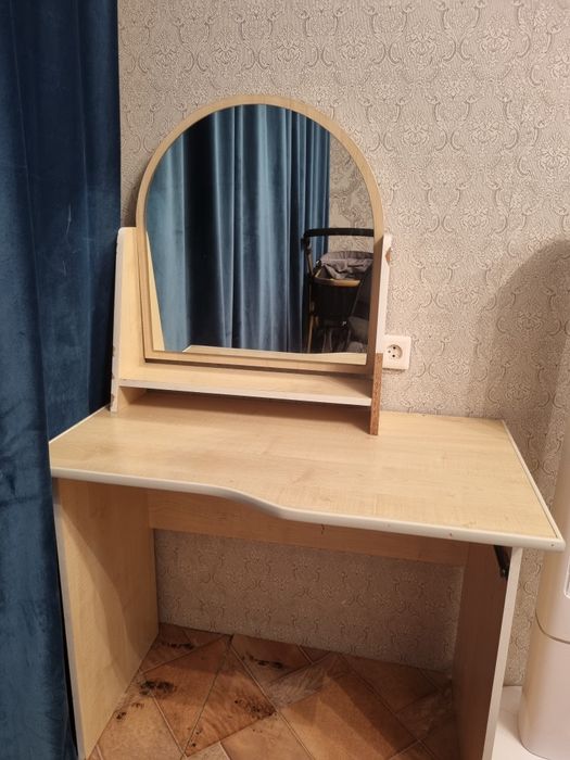 Столик комод 2 тумбочки