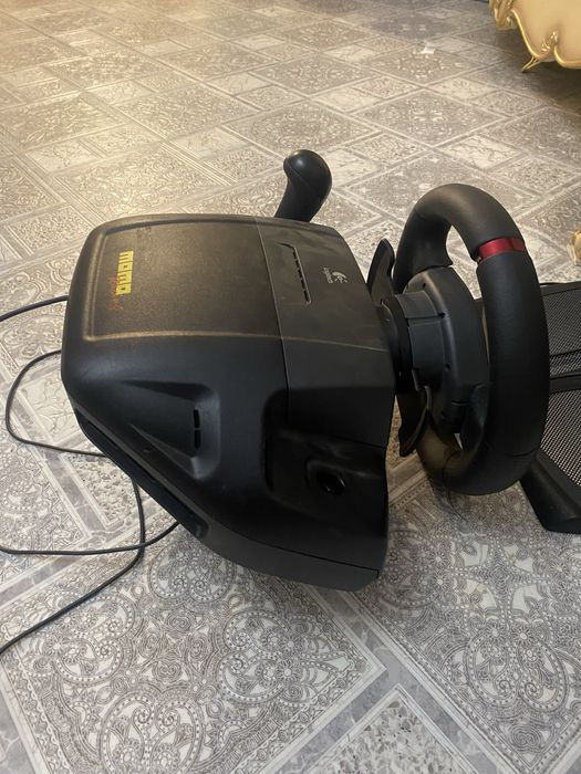 Игровой руль momo racing logitech