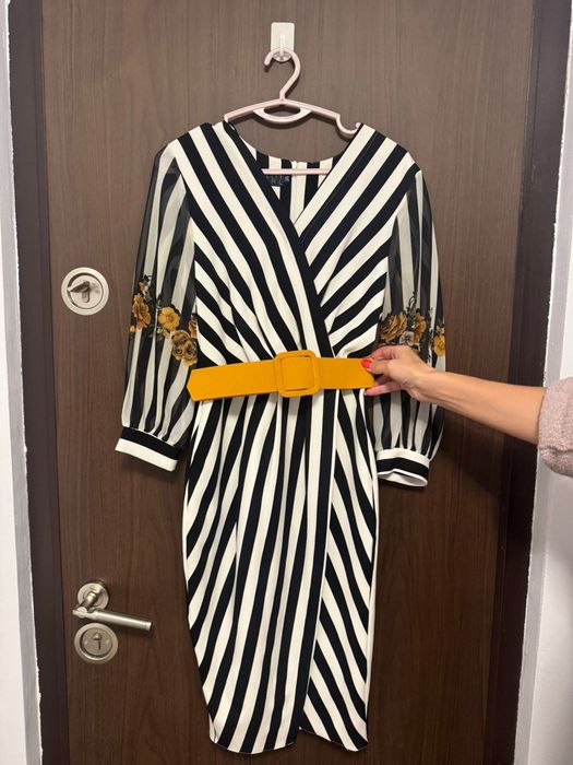 Rochie eleganta mărimea S