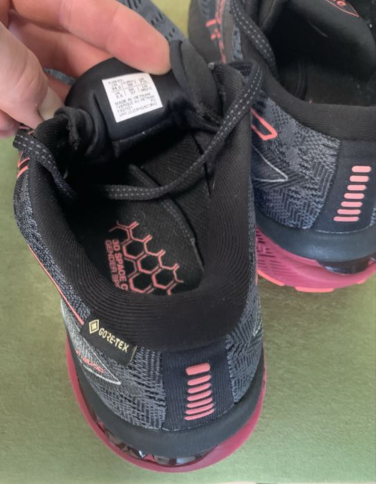 Asics GT-2000 Goretex M-39