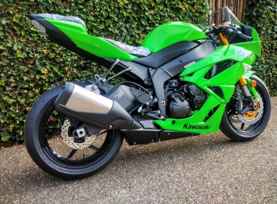 Kawasaki ZX6R NOU /2009-2012 /0km /“babă virgina”