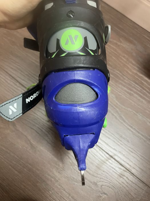 Коньки хоккейные