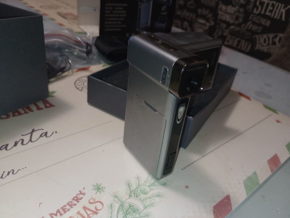 HandyCam Odys, foto-video HD, HDMI, 6 in 1, la cutie