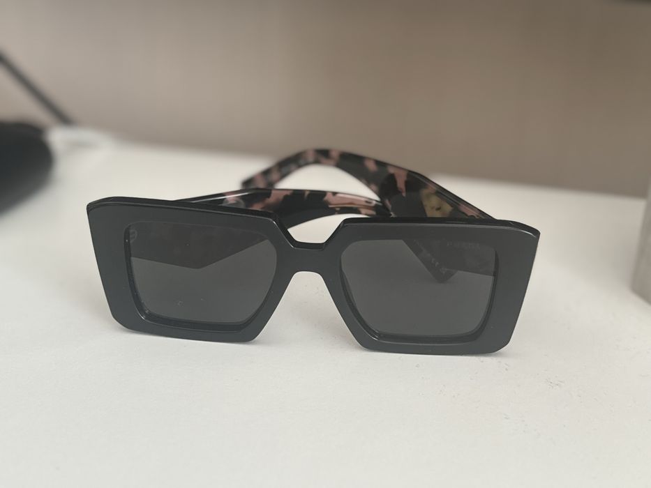 Оригинални очила Prada от Opticlasa