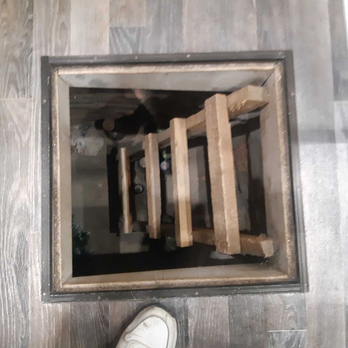 Продам 2 комн. квартиру в самом центре Караганды