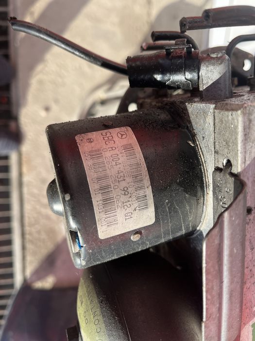 pompa abs mercedes e classe 2004