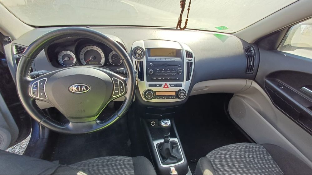 Autoturism Kia ceed