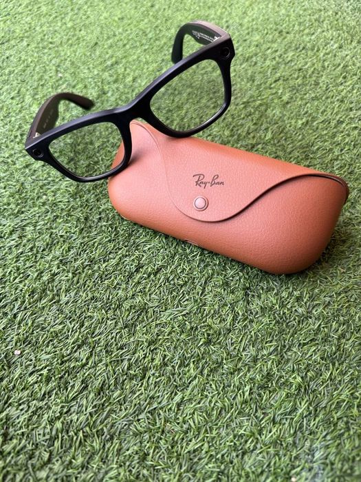 Rayban ochki sotiladi