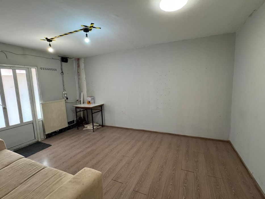 Inchiriere/vand camera/spatiu parter langa Piata Nicolina /Dedeman