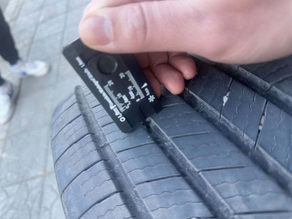 Michelin  225/65/17 всесезонни