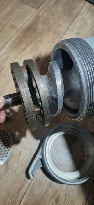 Мясарубка МИМ 600М