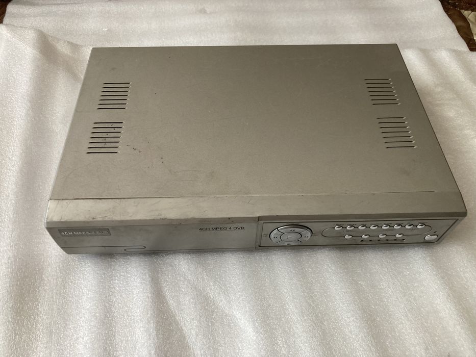 Видеорегистратор 4-х канальный, VR-760