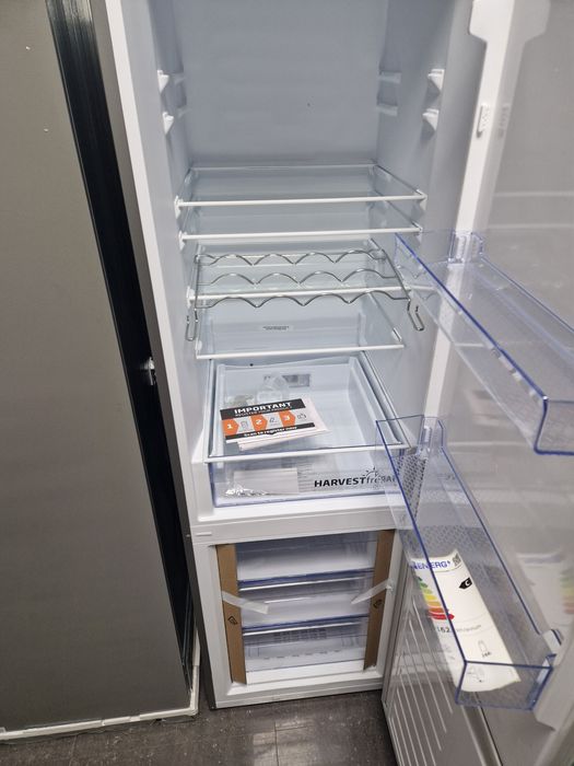 Хладилник с фризер Beko 200 см А++