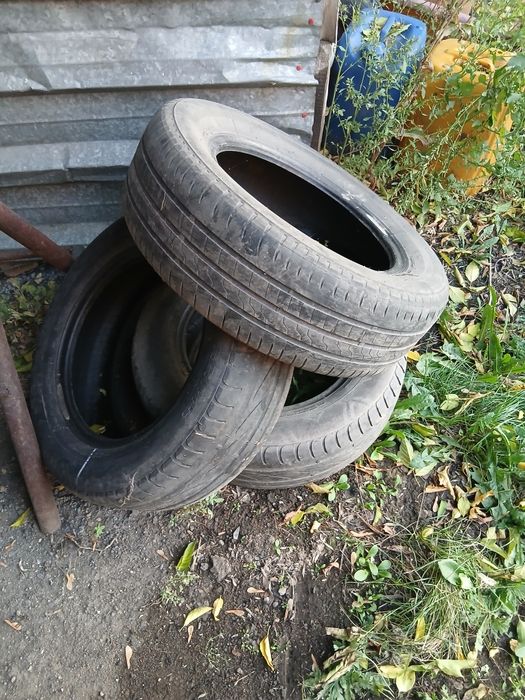 Продам шины на 16 на 15