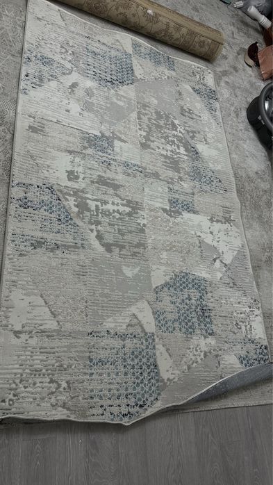 Ковер красивый светло голубой