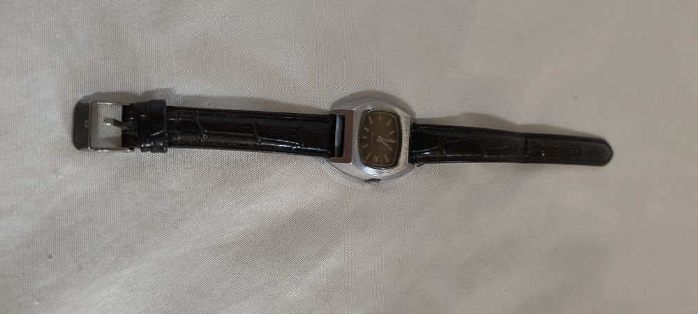 Руски механичен часовник Заря 22 Jewels