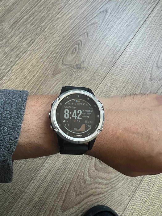 Ceas  Garmin Fenix 5 Plus, HR, GPS, Silver, Silicone Black
