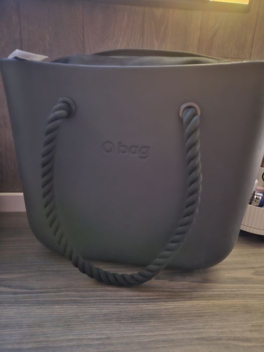 Нова черна чанта Obag