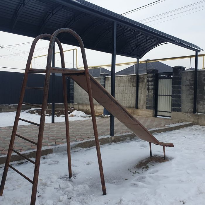 Продается качеля и горка
