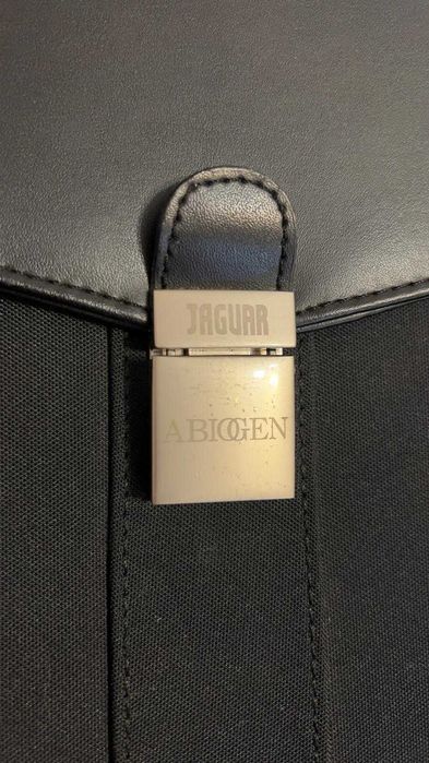 Geanta laptop si documente business Abiogen Jaguar, trimit in tara