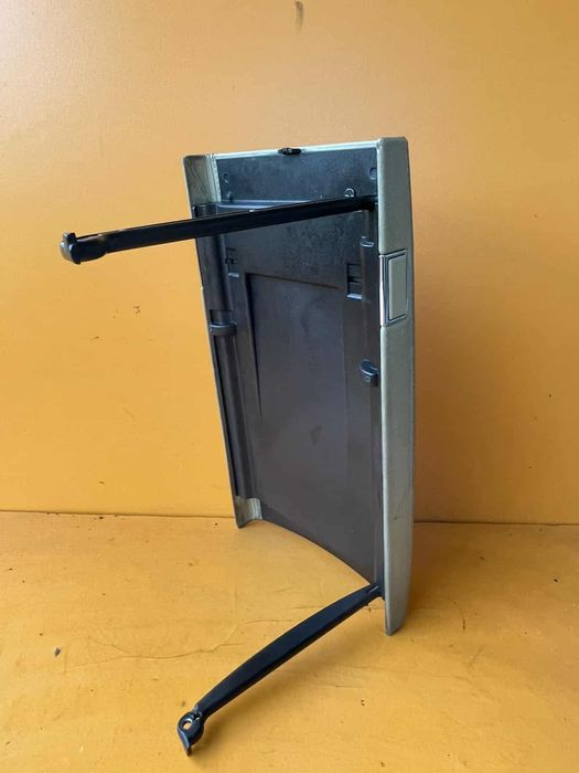 Оригинален бежов подлакътник Mercedes W221 S class