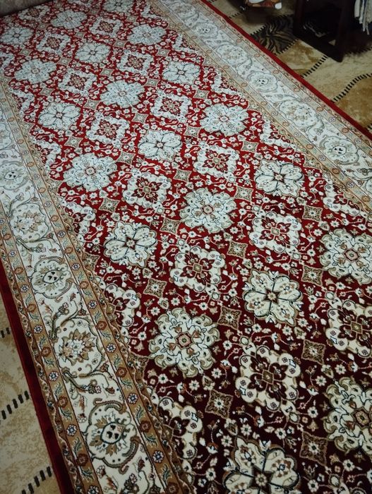 Ковровая дорожка дёшево.