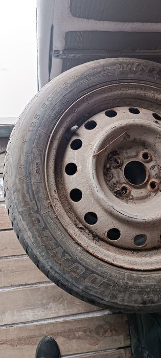 Баллоны с дисками. Резина. Диски.