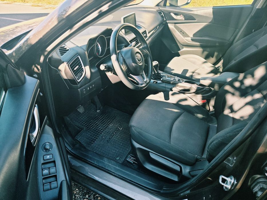 Vand Mazda 3 hatchback, 1.5 skyactive