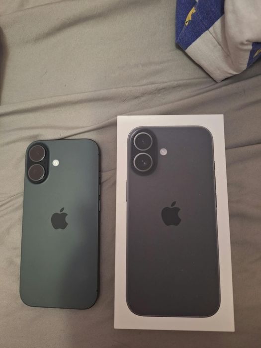 Iphone 17 base 256GB 100% батерия