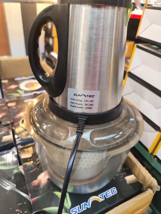 Tocător electric multifuncțional