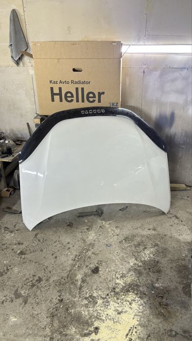 Капот на гранту фл