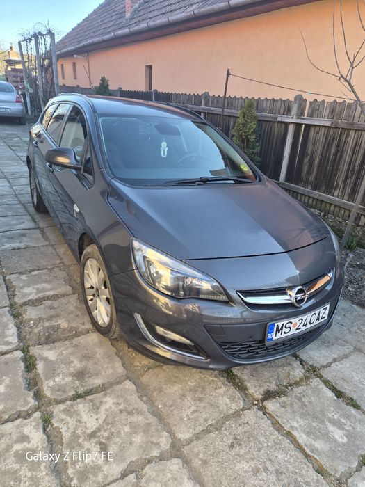 Opel Astra J an 2013