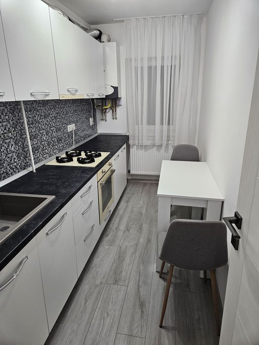 Inchiriez apartament cu o camera